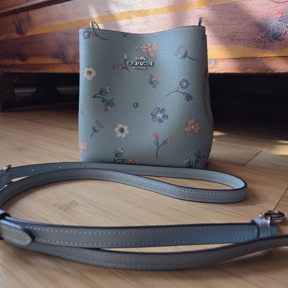 Coach Mini Town Bucket Purse Light Blue - Picture 13 of 14